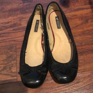 Women’s American Eagle ballet flats